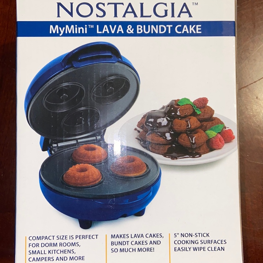 🆕Nostalgia MyMini Lava &Bundt Cake